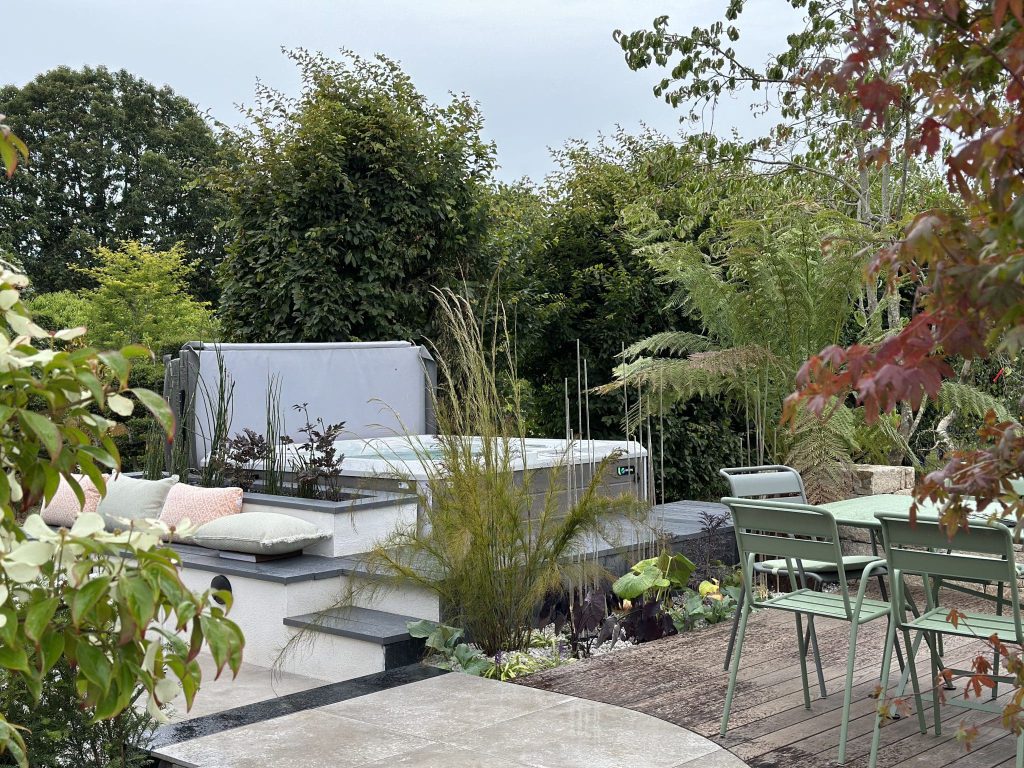 Coin SPA au showroom Kerne Paysage à Pluguffan